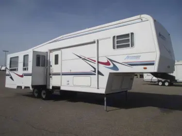 2002 Holiday Rambler Alumascape Fifth-wheel rental in Gerlach, NV