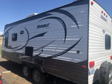 2016 Keystone Hideout Travel trailer rental in Yakima, WA