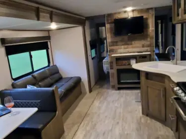 2021 Dutchmen Aspen Trail 26BH Travel trailer rental in Pensacola, FL