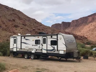 2014 Keystone Springdale Travel trailer rental in Kanab, UT