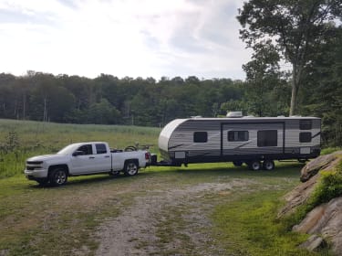 2020 East to West Silver Lake Travel trailer rental in Flint, TX