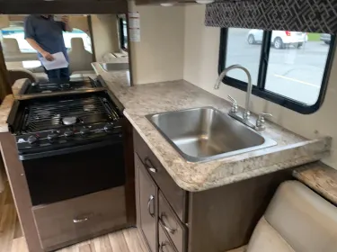 2019 Thord Four Winds 30D Class C rental in Anchorage, AK