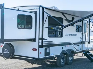 2021 Jayco Jay Feather Travel trailer rental in Canmore, AB