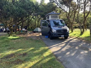 2015 Mercedes-Benz Sprinter Camper van rental in Seattle, WA