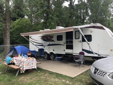 2011 Coachmen Chaparral Travel trailer rental in Richelieu, QC
