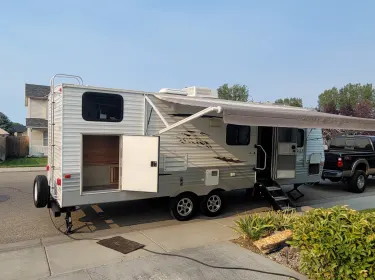 2010 Keystone Springdale Travel trailer rental in Nampa, ID