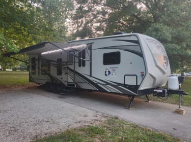 2020 Eclipse Recreational Vehicles Attitude Toy hauler rental in Greenfield, MO