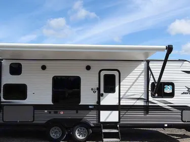 2022 Jayco Jay Flight Travel trailer rental in Maple, ON
