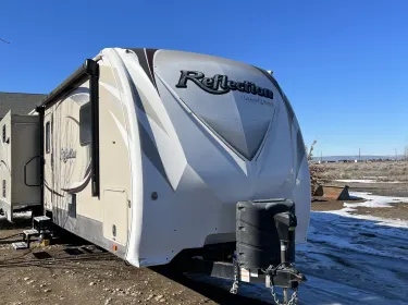 2015 Grand Design Reflection Travel trailer rental in Moses Lake, WA