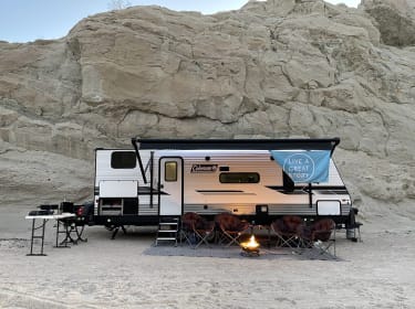 2022 Coleman Lantern Travel trailer rental in Reno, NV
