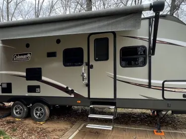 2018 Dutchmen Coleman Light LX Travel trailer rental in Gainesville, GA