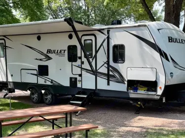 2021 Keystone RV Bullet Ultra Lite Travel trailer rental in Adel, IA
