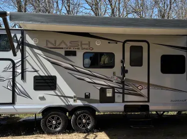 2022 Nash Nash Trailer Travel trailer rental in Fort Jones, CA