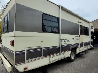 1993 Fleetwood Tioga Arrow Class C rental in Kelowna, BC