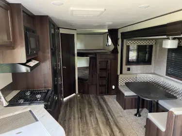 2019 Jayco Jay Flight SLX Rocky Mtn Edition Travel trailer rental in Bountiful, UT