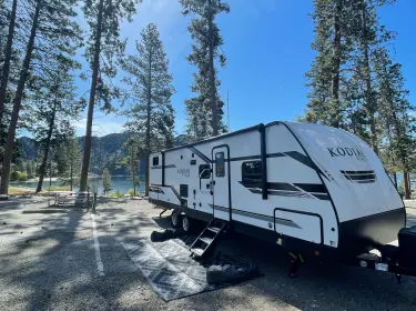 2021 Dutchmen Kodiak Ultra Lite Travel trailer rental in Manson, WA
