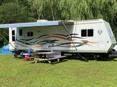 2009 Dutchmen Dutchmen Trailer Travel trailer rental in Grandville, MI