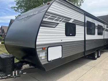 2022 Dutchman Aspen Trail 2850BHS Travel trailer rental in Guthrie, OK