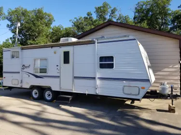 2009 Dutchmen Sport Lite Travel trailer rental in Iowa City, IA