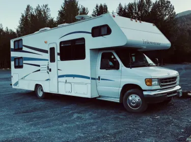 2005 Gulf Stream Conquest Yellowstone Class C rental in Anchorage, AK