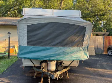 1996 Coleman Destiny Taos Folding trailer rental in Columbus, OH