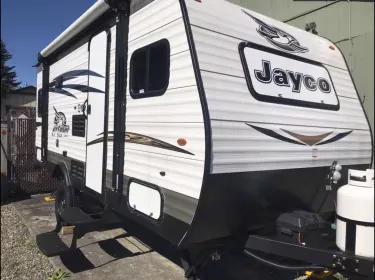 2018 Jayco Jay Flight SLX Baja Edition Travel trailer rental in Kent, WA