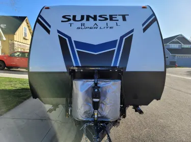 2021 Crossroads RV Sunset Trail Super Lite Travel trailer rental in Meridian, ID