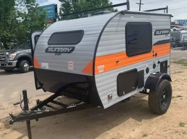 2021 Sunset Park RV SunRay Travel trailer rental in Denver, CO