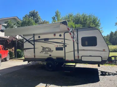 2016 Jayco Jay Flight SLX Travel trailer rental in Agassiz, BC