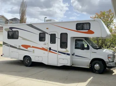 2010 Forester Forester Motorhome Class C rental in Calgary, AB