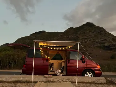 2003 Volkswagen Eurovan Camper van rental in Haleiwa, HI
