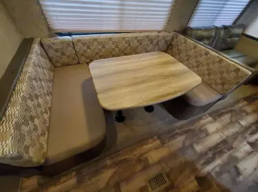 2017 Palomino 32DBKS Travel trailer rental in Keatchie, LA
