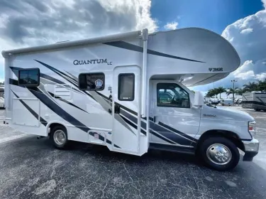 2022 Thor Quantum LC Class C rental in Clearwater, FL