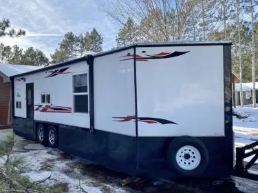 2019 Ice Castle Diamond RV Edition Travel trailer rental in Bemidji, MN