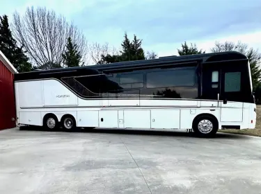 2020 Winnebago Horizon Class A rental in Hertford, NC
