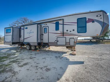 2016 Heartland RVs Gateway Fifth-wheel rental in Tyler, TX
