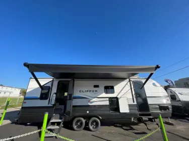 2023 Coachmen Clipper 262 BH C Travel trailer rental in Oxnard, CA