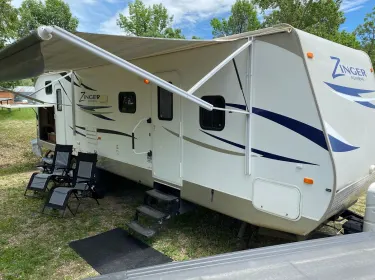 2013 Crossroads RV Zinger Travel trailer rental in Box Elder, SD