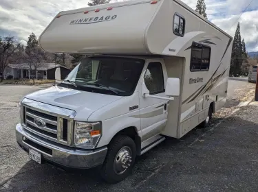 2017 Winnebago Minnie Winnie Class C rental in Eagle Creek, OR