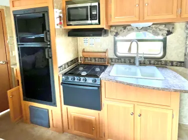 2007 RTFLY CCH Travel trailer rental in Redding, CA