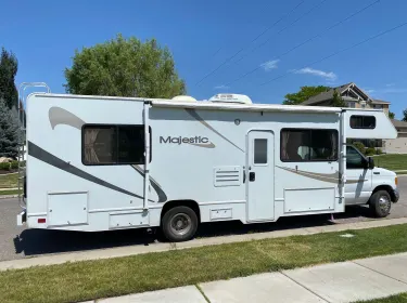 2004 Four Winds Majestic Class C rental in Syracuse, UT