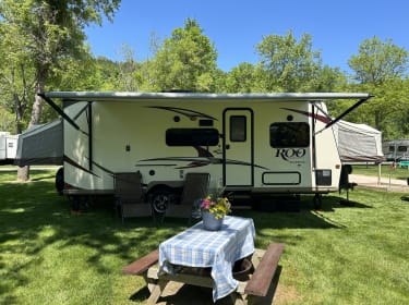2018 Forest River Rockwood Roo Travel trailer rental in St. Paul, MN