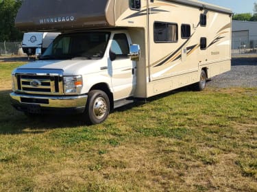 2019 Winnebago Minnie Winnie Class C rental in Marietta, PA