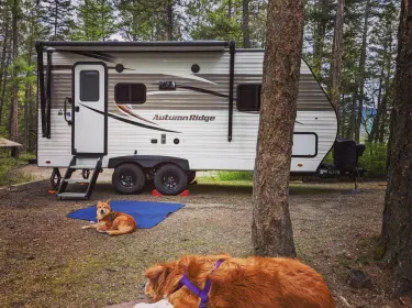 2022 Starcraft Autumn Ridge Travel trailer rental in Kalispell, MT