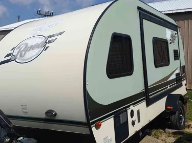 2015 R-Pod R-Pod Trailer Travel trailer rental in Marion, VA