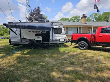 2020 Heartland RVs Pioneer Travel trailer rental in WAYLAND, MI