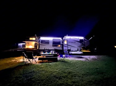2023 Grand Design Reflection Fifth-wheel rental in Plano, TX