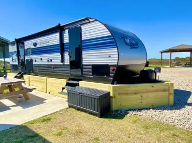 2021 Forest River Cherokee 264DBH Travel trailer rental in Collinsville, OK