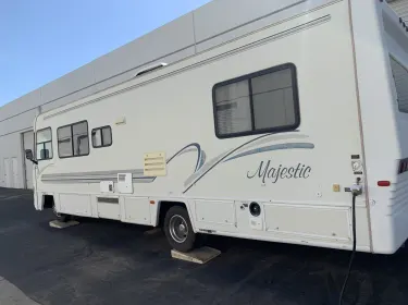 1996 Thor Motor Coach Four Winds Majestic Class A rental in Corona, CA