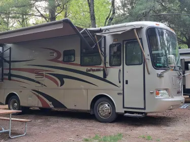 2007 Monaco La Palma XL Diesel Class A rental in Goshen, IN